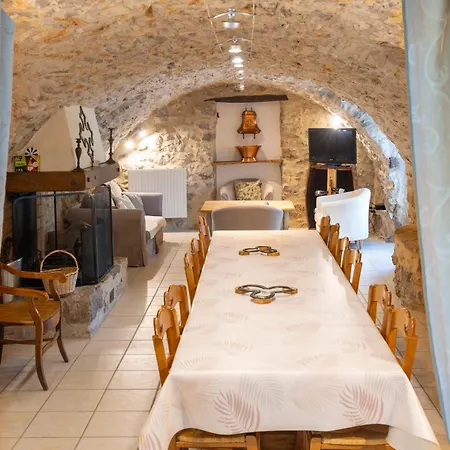 Ideal Famille Et Groupe Mas Dans Les Cevennes Piscine Plages Privees Cadre Exceptionnel Convivialite Calme Vignoble Parking Gratuit Borne Electrique Animaux Acceptes - Wifi Сasa de vacaciones